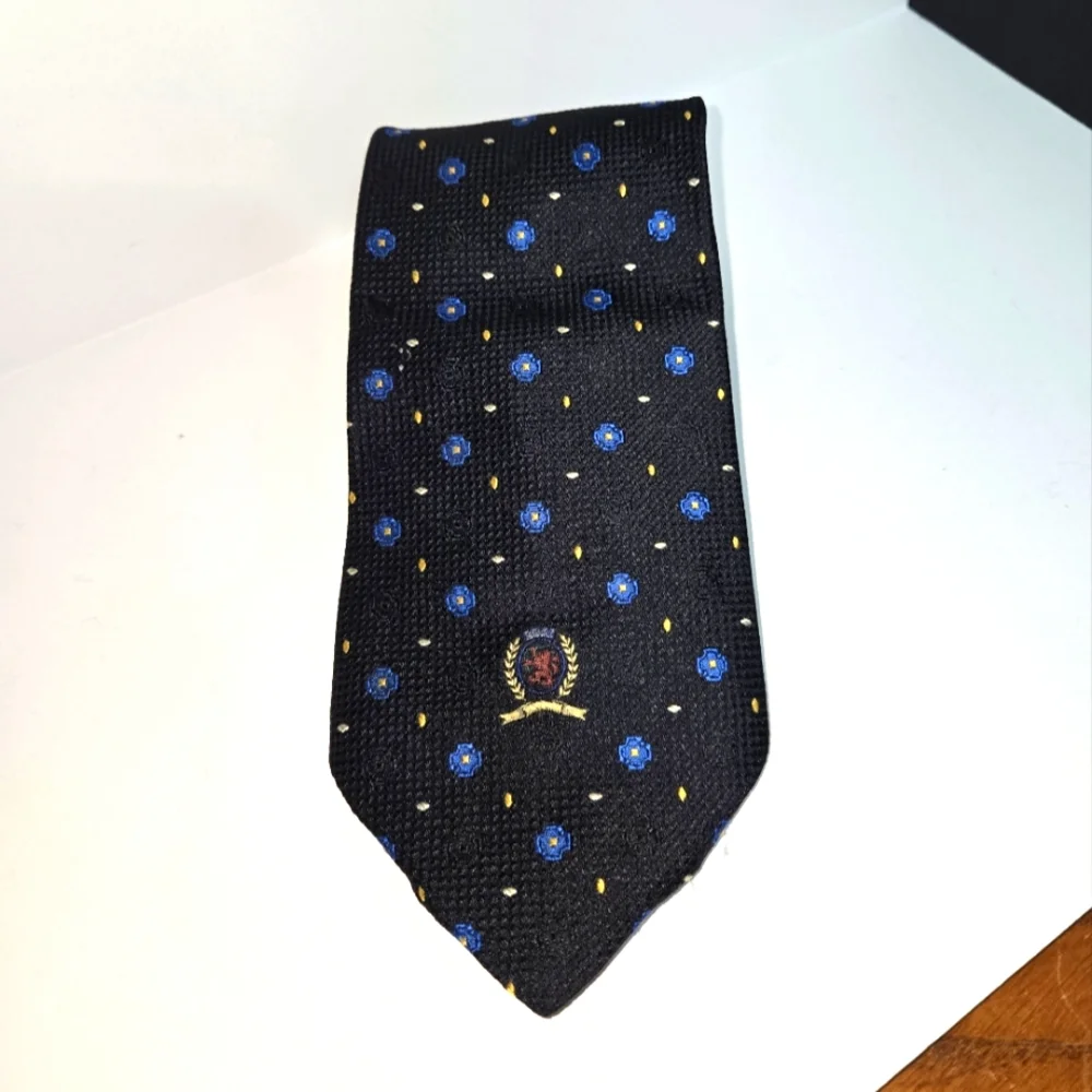 Tommy Hilfiger Men's Silk Necktie